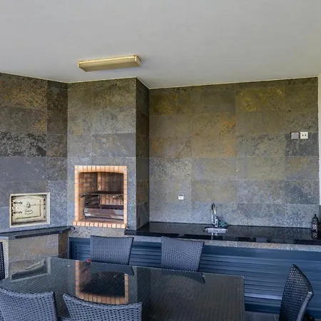 Luxury In Villa Albufeira