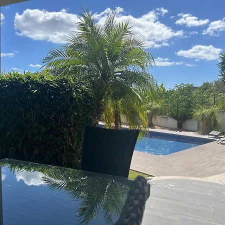 ヴィラ Luxury In アルブフェイラ