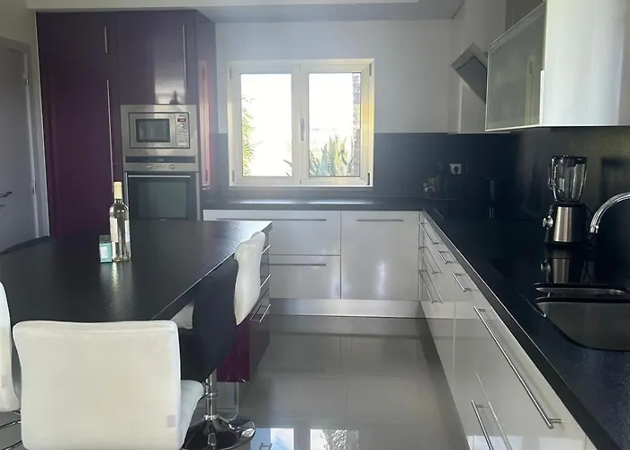 Luxury In וילה אלבופיירה