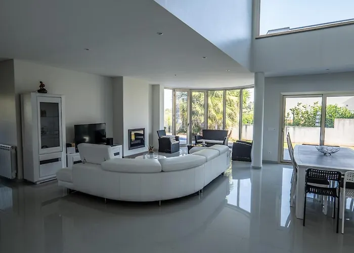 ヴィラ Luxury In アルブフェイラ